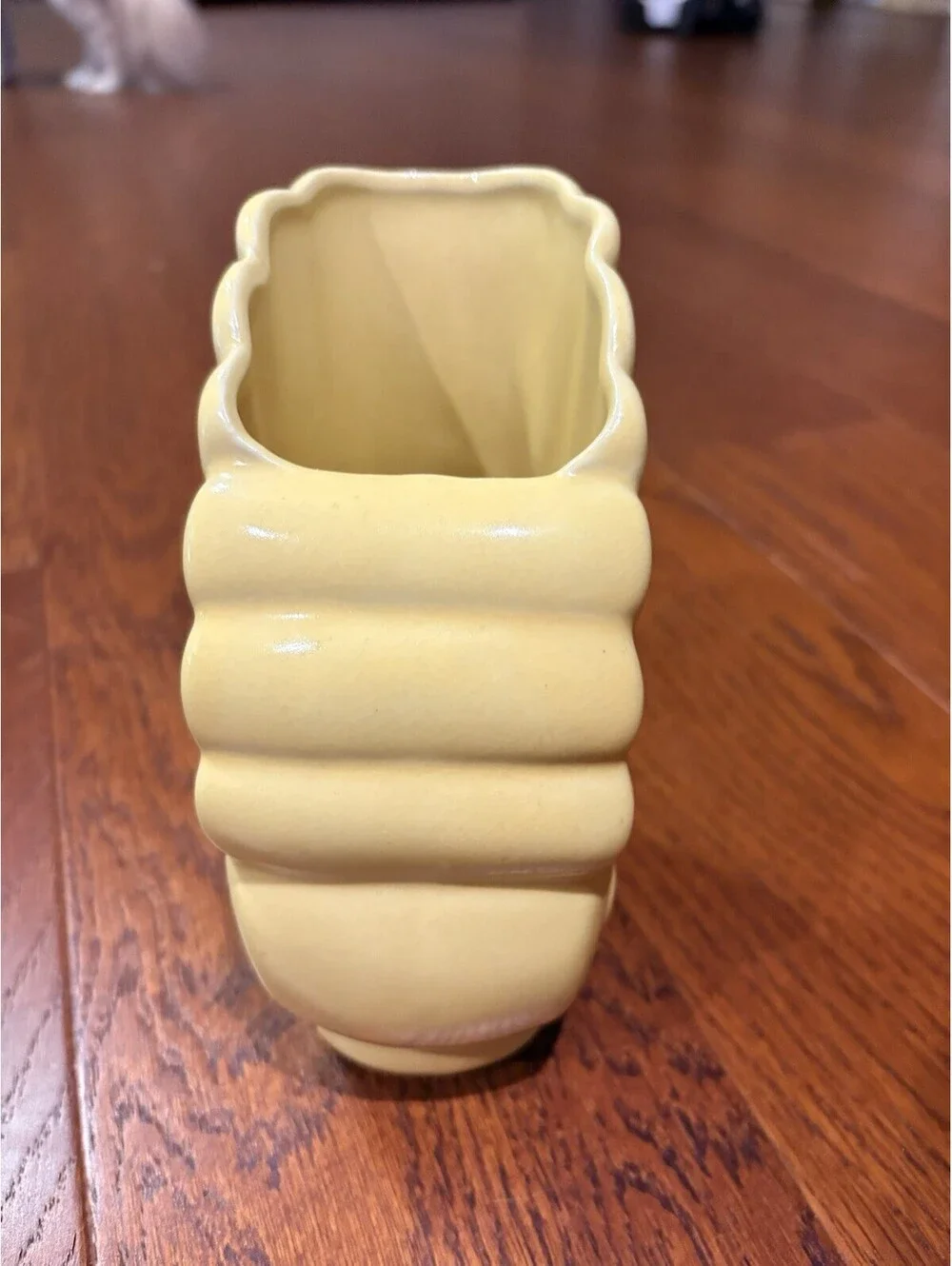 1950s Art Pottery Shell Vase Or Planter Celadon Yellow Ceramic 6” Tall